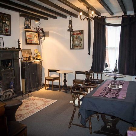 The Benbow Inn At Ruyton-Xi-Towns Dış mekan fotoğraf