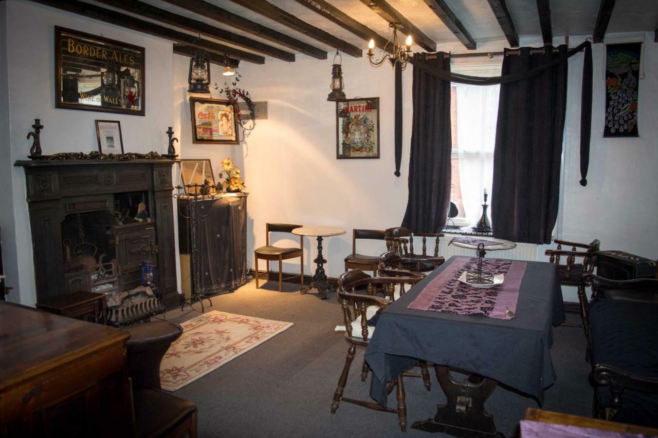 The Benbow Inn At Ruyton-Xi-Towns Dış mekan fotoğraf